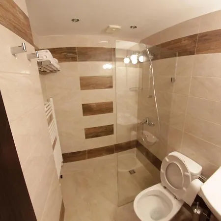 Honey - New, Luxurious And Cosy
